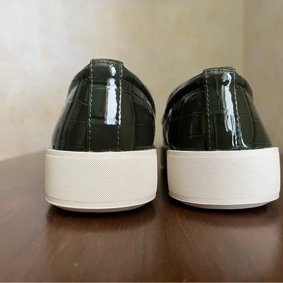 Vince Women's Ghita Slip On Sneakers. New, Size 7, Green - Picture 3 of 10